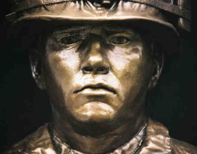 The Grunt Full Scale Bust TRIBUTE TO THE BACKBONE OF THE VIETNAM WAR